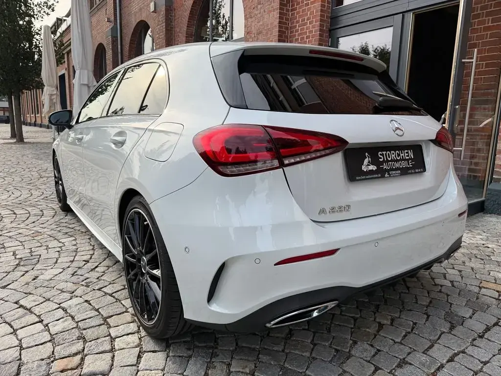Gebraucht Mercedes A220 AMG 190 PS (139 kW) 2019 Weiß Limousine