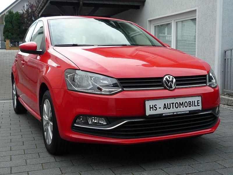 Rot Gebraucht 2017 VW Polo Comfortline Limousine | 11.900 € (Fairer Preis) - Bild 1/4