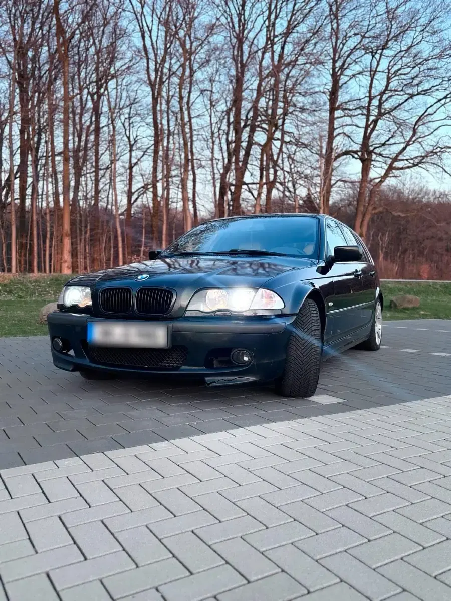 Używany BMW 330 184 KM (135 kW) 2000 Czarny Kombi