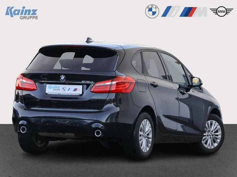 Używany BMW 218 Advantage 150 KM (110 kW) 2022 Czarny Minivan