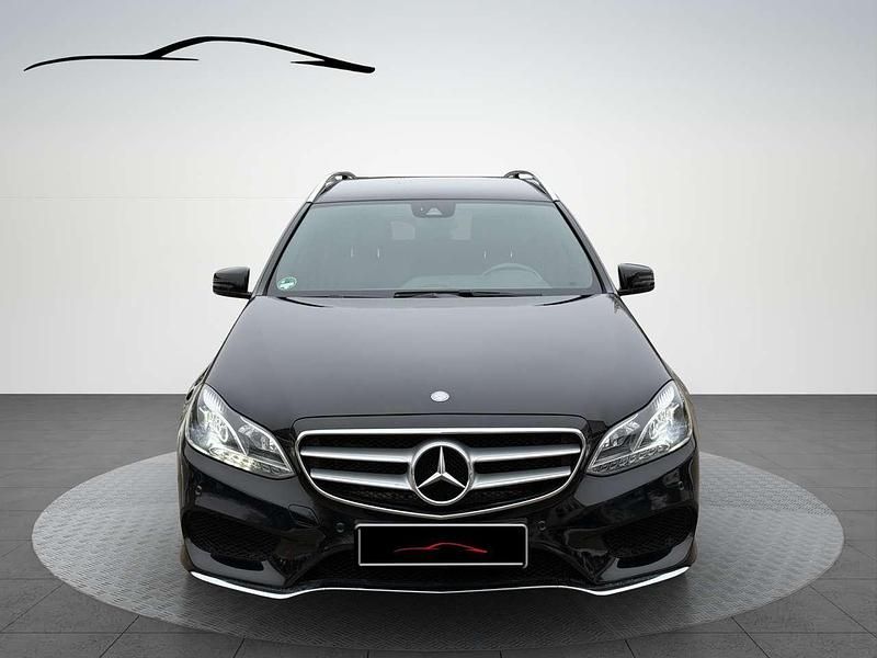 Gebraucht Mercedes E250 204 PS (150 kW) 2014 Schwarz Kombi