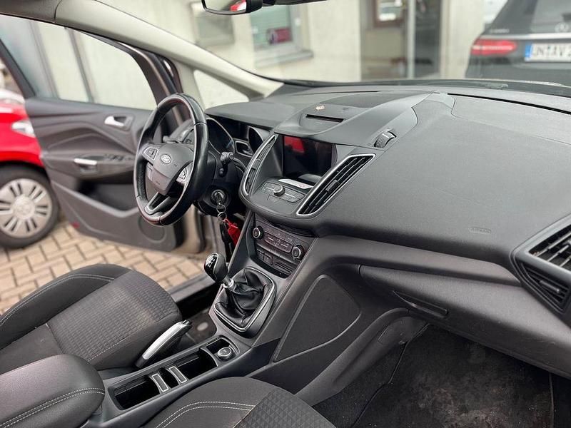 Gebraucht Ford Grand C-Max Cool & Connect 125 PS (91 kW) 2019 Silber Van / Kleinbus