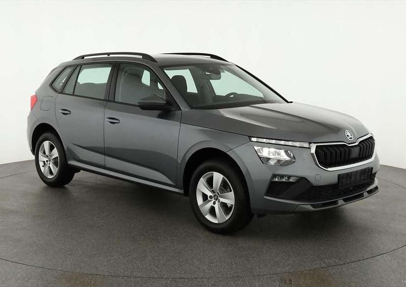 Graphite grau metallic Neu 2025 Skoda Kamiq Selection SUV | 27.095 € (Guter Preis) - Bild 1/4