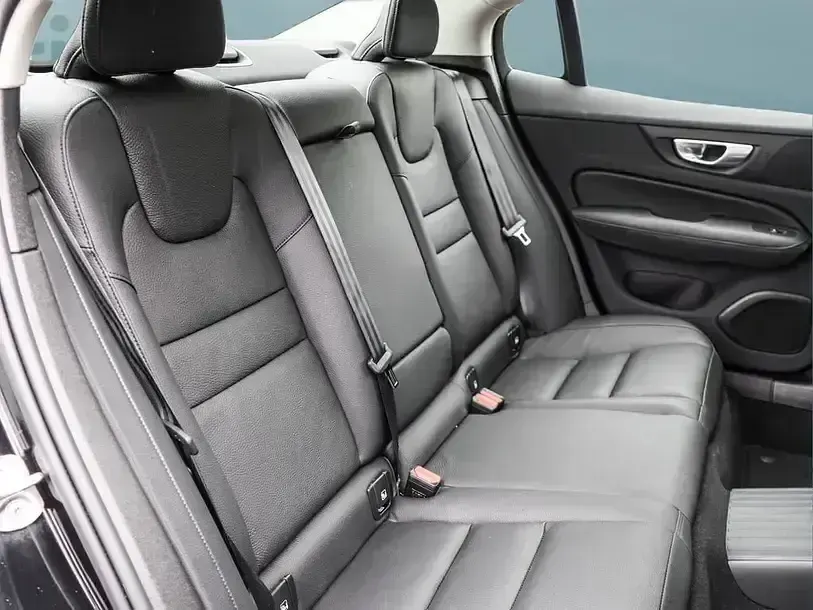 Gebraucht Volvo S60 310 PS (228 kW) 2024 Schwarz Limousine
