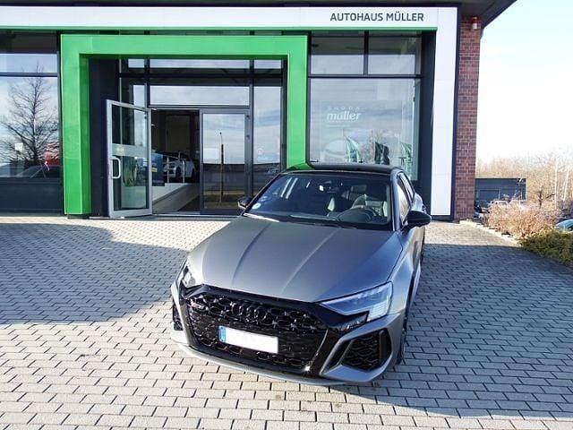 Gebraucht Audi RS3 Design 400 PS (294 kW) 2023 Schwarz (mythosschwarz) Limousine