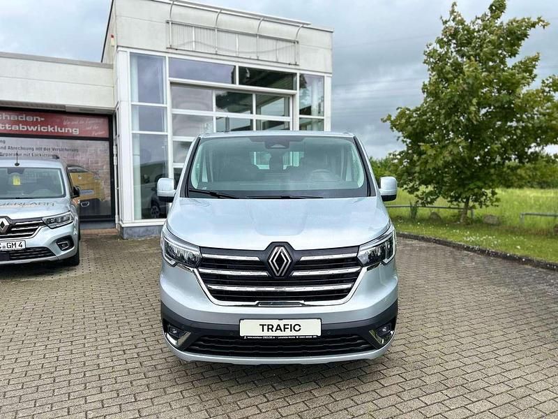 Gebraucht Renault Trafic Evolution 150 PS (110 kW) 2025 Kqa highlandgrau Van / Kleinbus