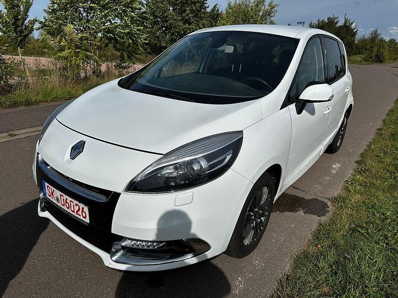 Gebraucht Renault Scénic III Dynamique 110 PS (80 kW) 2012 Weiß Van / Kleinbus