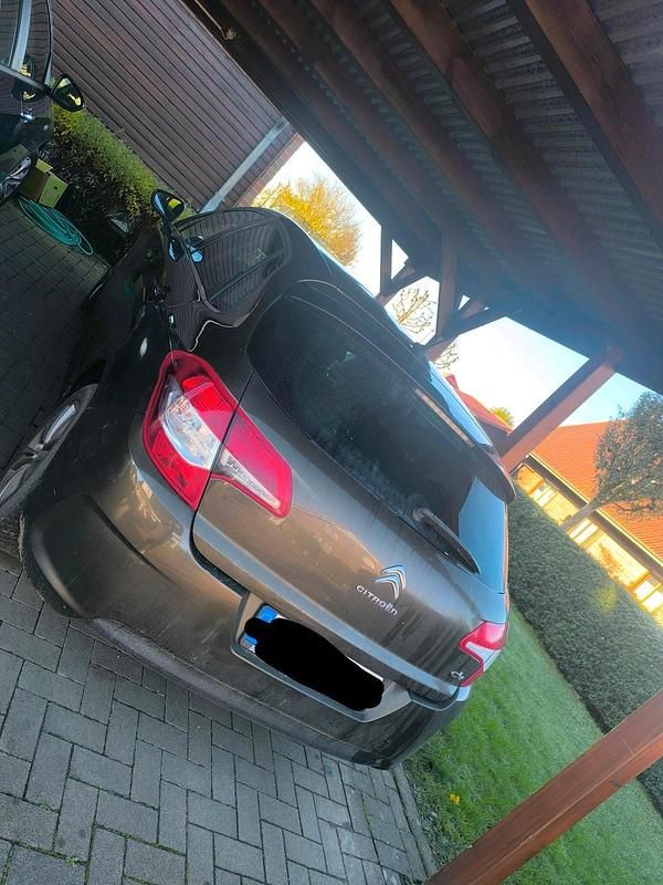 Gebraucht Citroën C4 120 PS (88 kW) 2011 Braun Limousine