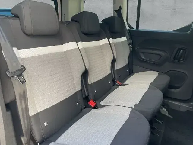 Neu Citroën Berlingo 102 PS (75 kW) 2026 Lackierung weiss icy/typ ausse Van / Kleinbus