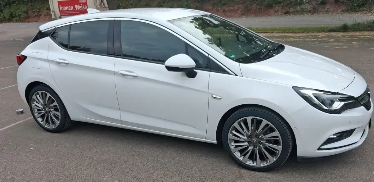 Gebraucht Opel Astra Dynamic 200 PS (147 kW) 2017 Limousine