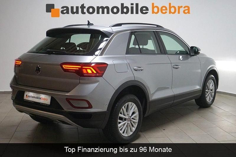 Gebraucht VW T-Roc Life 150 PS (110 kW) 2022 Pyrit silber SUV