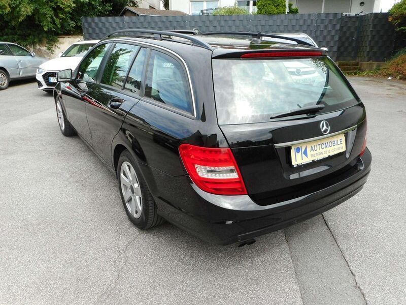 Gebraucht Mercedes C180 Classic 120 PS (88 kW) 2011 Schwarz Kombi