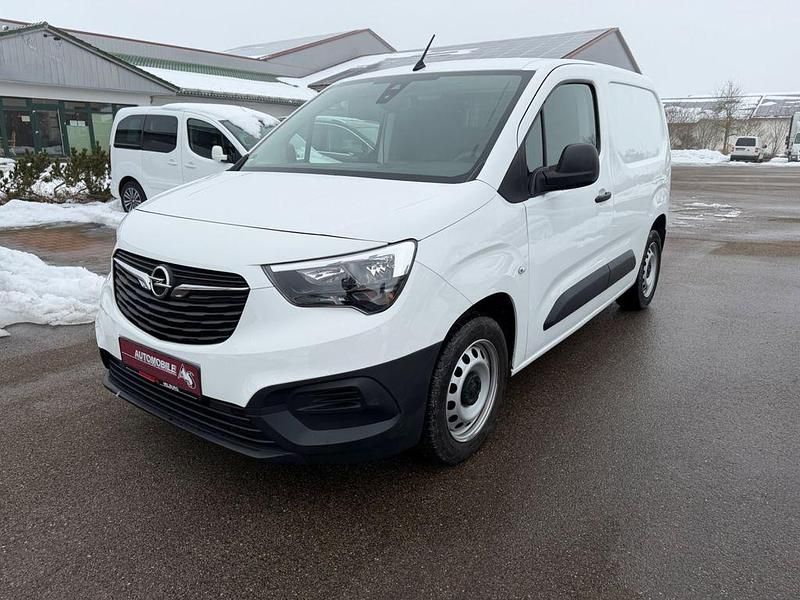 Gebraucht Opel Combo Edition 131 PS (96 kW) 2022 Weiß Van / Kleinbus
