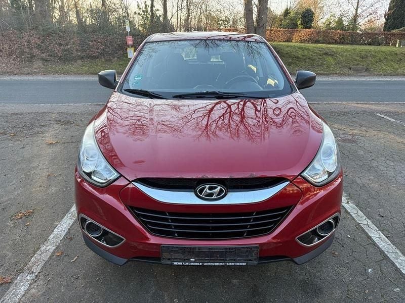 Gebraucht Hyundai ix35 Comfort 163 PS (119 kW) 2010 Rot SUV