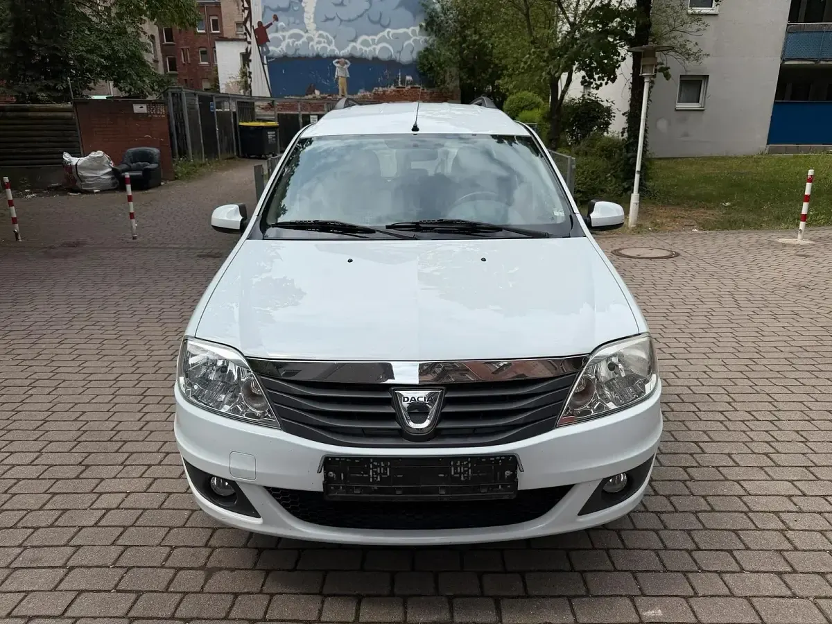 Używany Dacia Logan 80 KM (58 kW) 2012 Biały Kombi