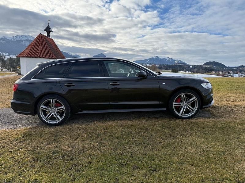Gebraucht Audi A6 Comfort 272 PS (200 kW) 2016 Schwarz Kombi