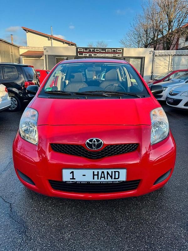 Gebraucht Toyota Yaris Cool 101 PS (74 kW) 2009 Super red 5 Kleinwagen