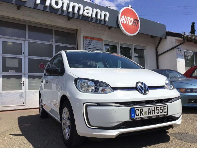 Pure white Gebraucht 2019 VW e-up! Kleinwagen | 13.990 € (Teuer) - Bild 1/4