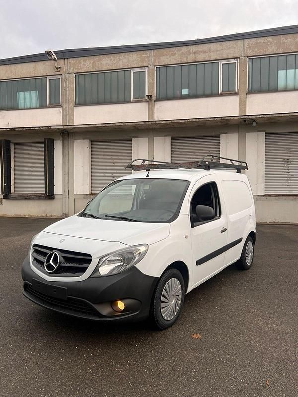 Weiß Gebraucht 2015 Mercedes Citan 109 Van / Kleinbus | 5.100 € (Superpreis) - Bild 1/4