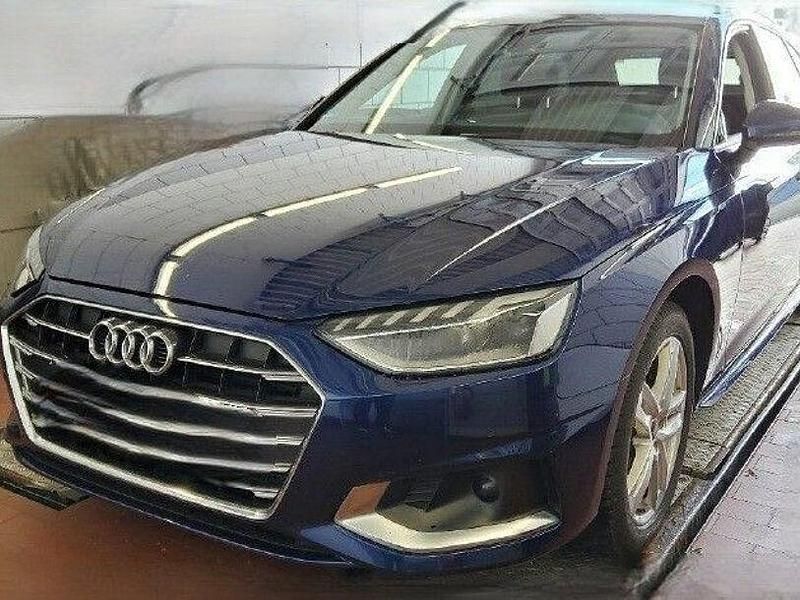 Gebraucht Audi A4 Advanced 204 PS (150 kW) 2023 Blau Kombi