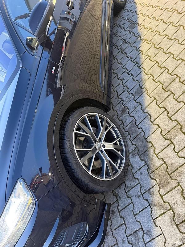 Gebraucht Audi Q7 Ambiente 272 PS (200 kW) 2015 Schwarz SUV