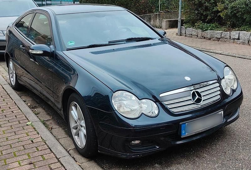 Blau Gebraucht 2006 Mercedes C200 Coupé | 2.100 € (Superpreis) - Bild 1/4