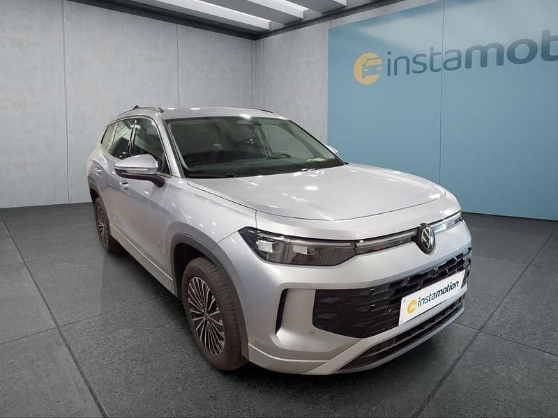 Silber Gebraucht 2025 VW Tayron SUV | 49.149 € (Guter Preis) - Bild 1/4