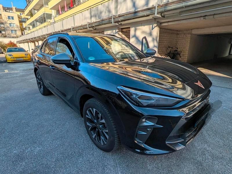 Second-hand Cupra Terramar 150 CP (110 kW) 2025 Negru SUV