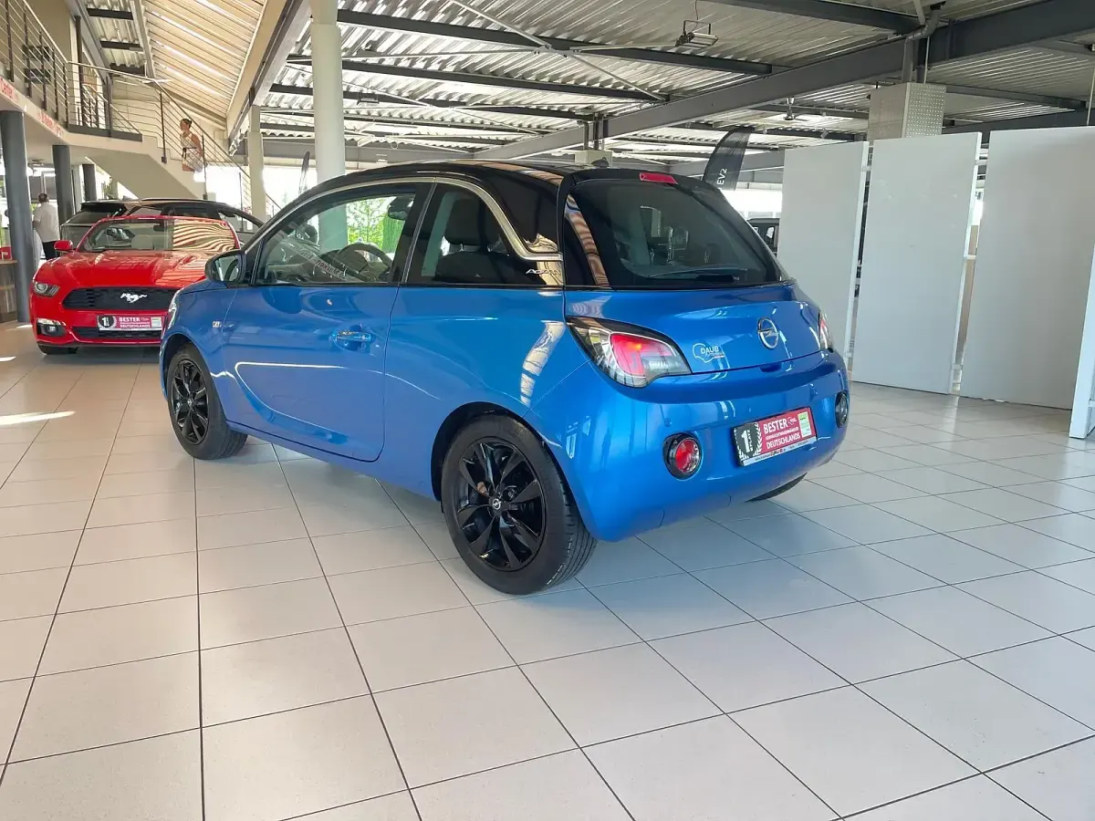 Gebraucht Opel Adam 69 PS (50 kW) 2019 Arden blau (p2/so) Kleinwagen