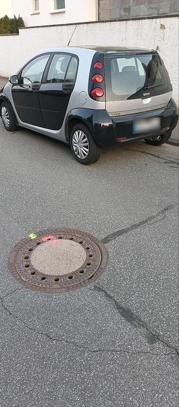 Second-hand Smart ForFour Pure 64 CP (47 kW) 2006 Negru Hatchback