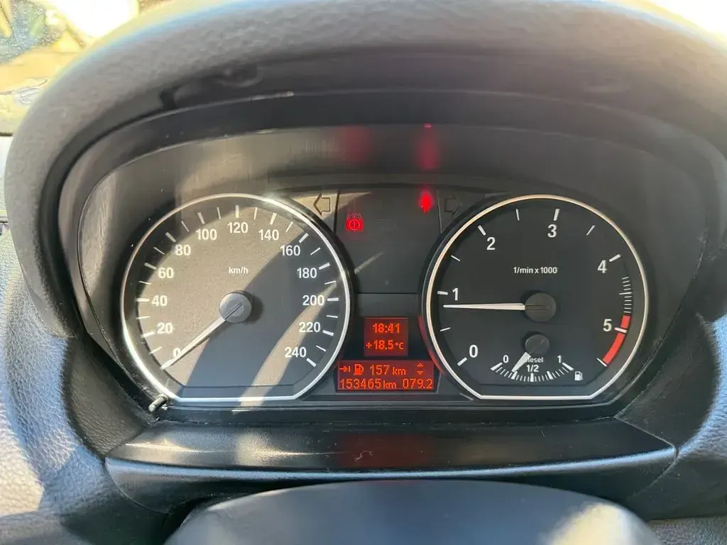 Gebraucht BMW 116 116 PS (85 kW) 2010 Silber Kleinwagen