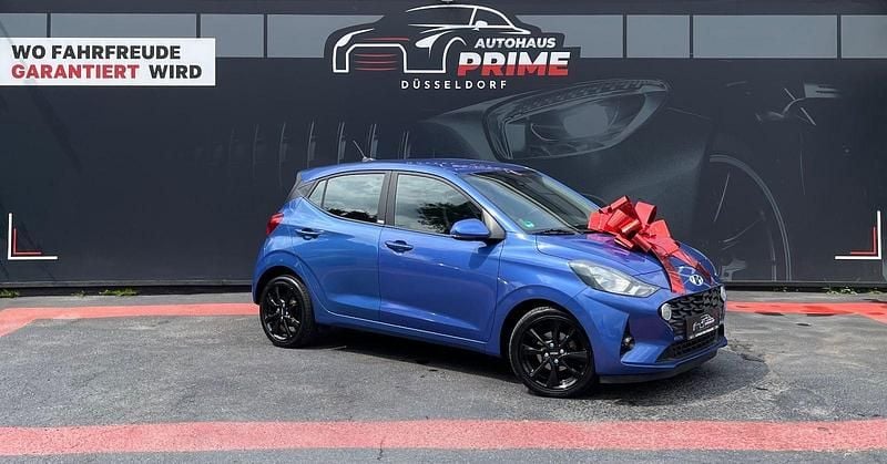 Blau Gebraucht 2021 Hyundai i10 Trend Kleinwagen | 11.490 € (Guter Preis) - Bild 1/3