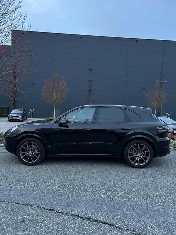 Gebraucht Porsche Cayenne 340 PS (250 kW) 2019 Schwarz SUV