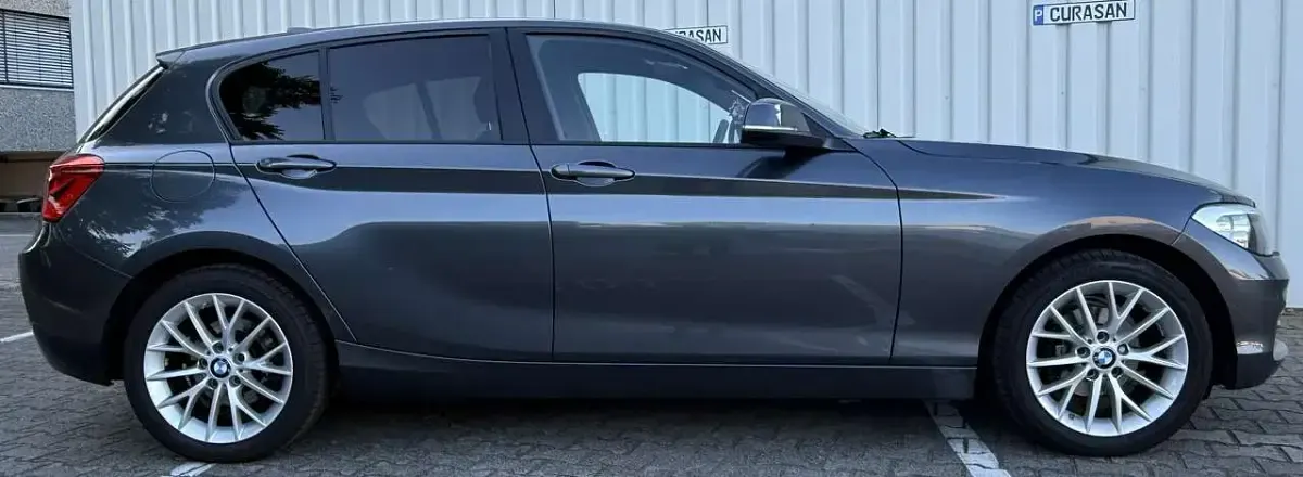Gebraucht BMW 118 Sport Line 136 PS (100 kW) 2016 Grau Kleinwagen