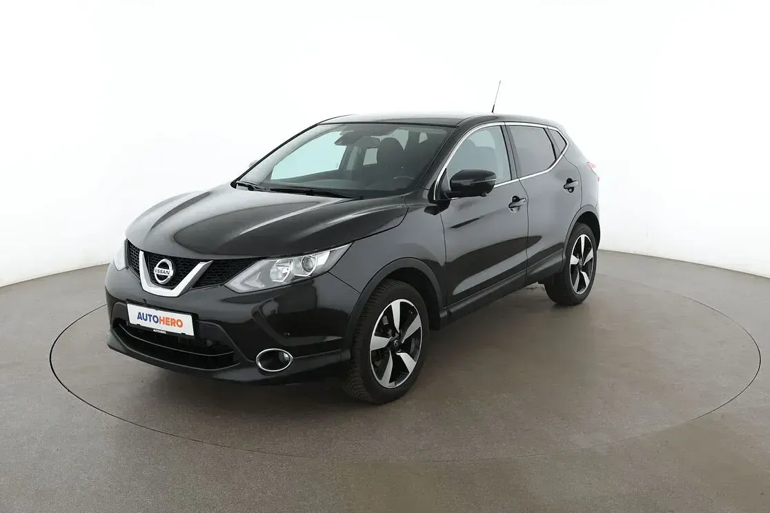 Gebraucht Nissan Qashqai N-Connecta 163 PS (119 kW) 2015 SUV