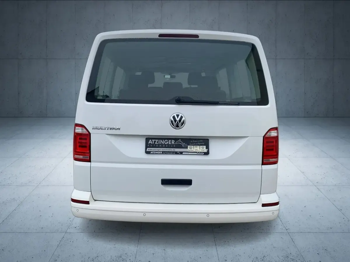 Gebraucht VW Multivan Trendline 150 PS (110 kW) 2019 Candyweiß Van / Kleinbus