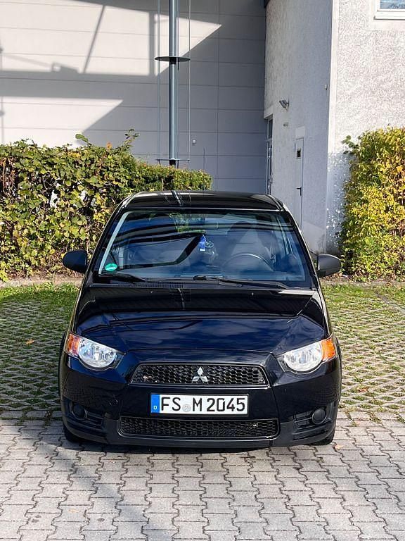 Schwarz Gebraucht 2009 Mitsubishi Colt Limousine | 3.499 € (Fairer Preis) - Bild 1/4