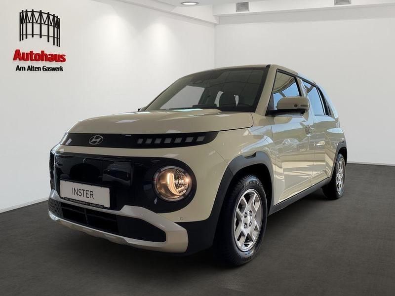 Atlas white (weiss) Neu 2025 Hyundai Inster Select Kleinwagen | 23.485 € (Fairer Preis) - Bild 1/4