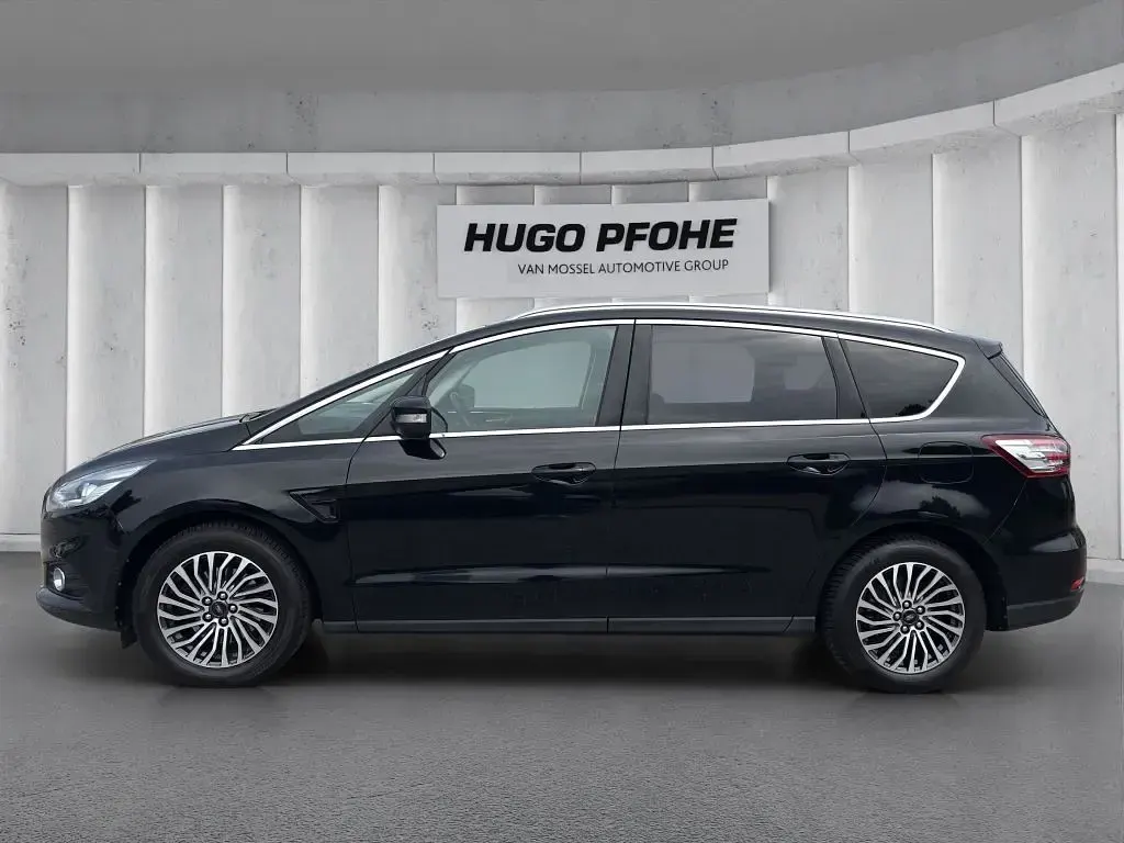 Gebraucht Ford S-MAX Titanium S 165 PS (121 kW) 2019 Schwarz Van / Kleinbus