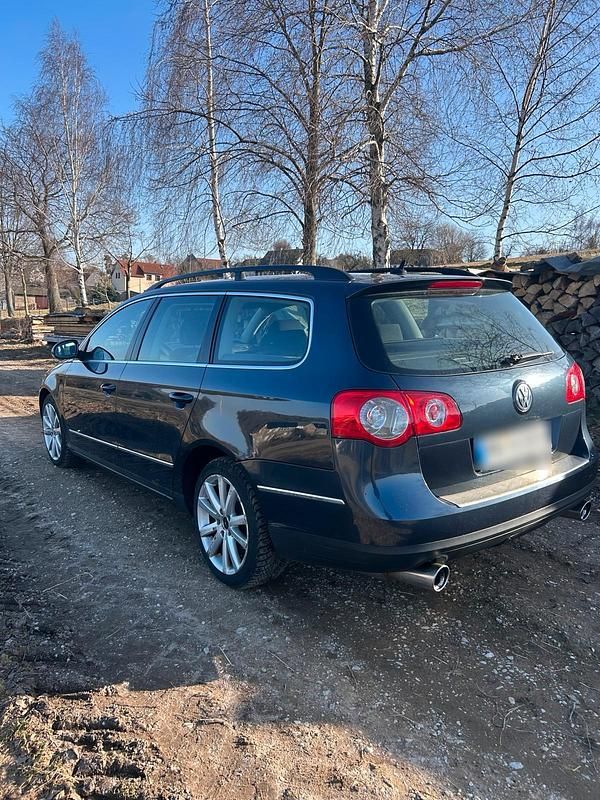 Gebraucht VW Passat 150 PS (110 kW) 2005 Blau Kombi