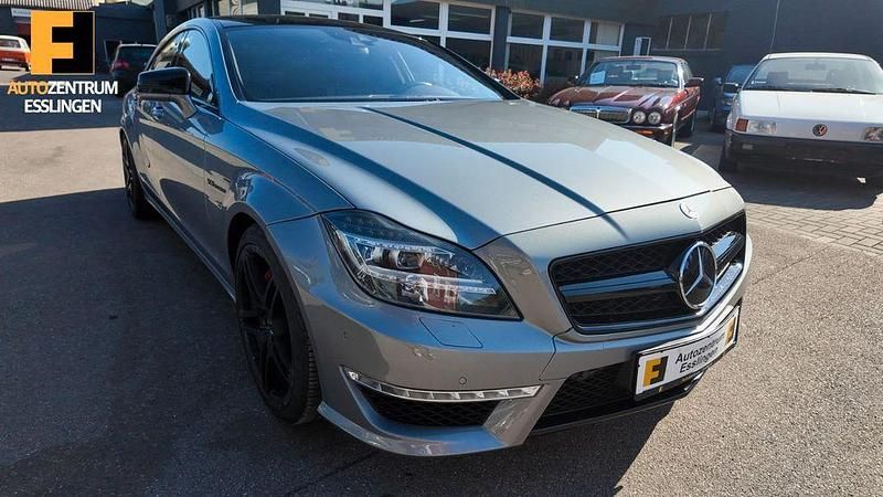 Gebraucht Mercedes CLS63 AMG AMG 525 PS (386 kW) 2011 Silber Limousine