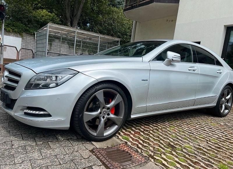 Gebraucht Mercedes CLS350 AMG 265 PS (194 kW) 2011 Silber Coupé