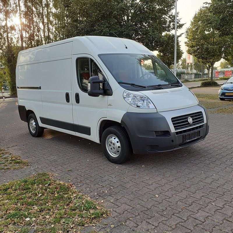 Weiß Gebraucht 2013 Fiat Ducato Van | 9.500 € (Etwas zu teuer) - Bild 1/4