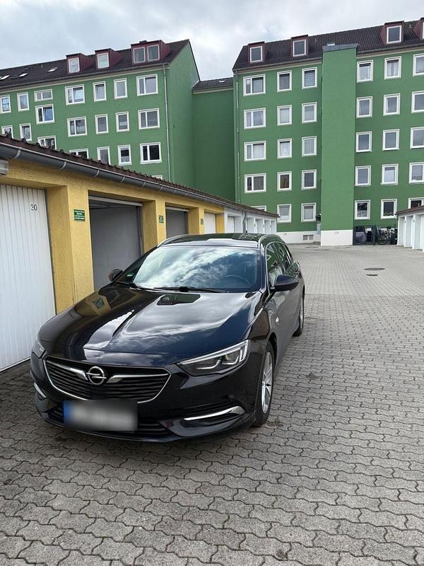 Schwarz Gebraucht 2018 Opel Insignia OPC Kombi | 14.800 € (Teuer) - Bild 1/4