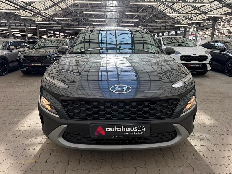 Gebraucht Hyundai Kona 105 PS (77 kW) 2022 Schwarz SUV
