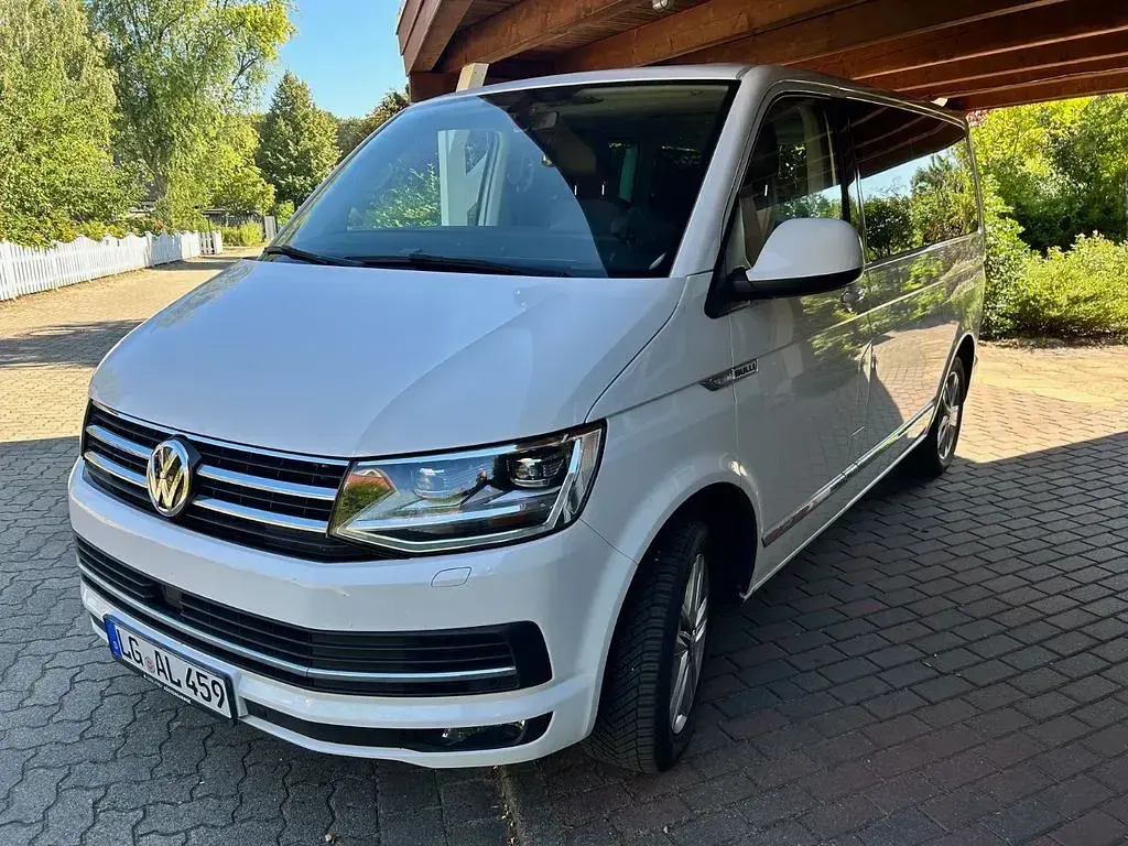 Gebraucht VW Multivan Generation Six 150 PS (110 kW) 2017 Weiß Van / Kleinbus