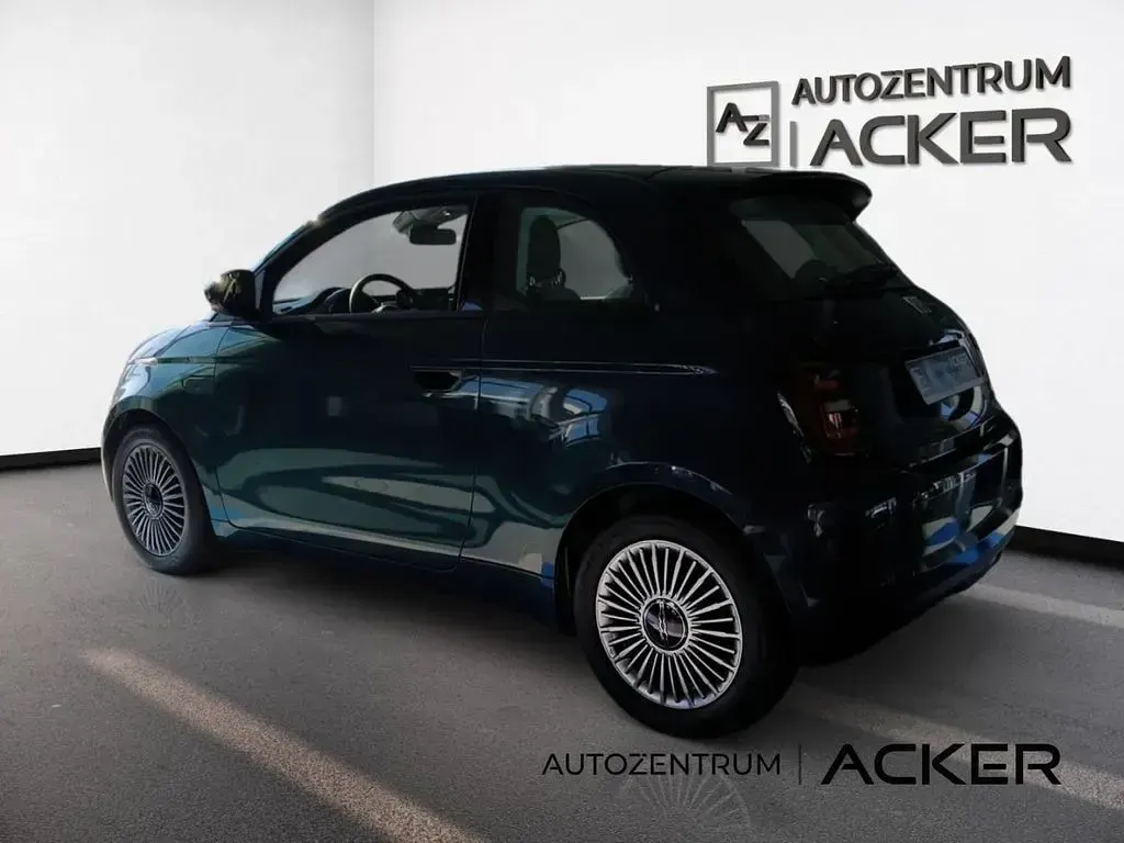 Neu Fiat 500 Icon 65 PS (47 kW) 2026 Gruen Limousine