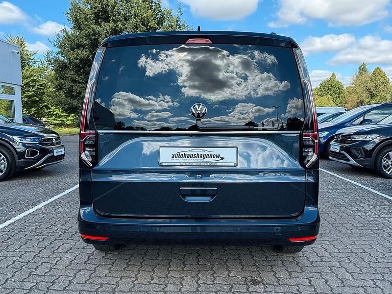 Neu VW Caddy Maxi Style 116 PS (85 kW) 2025 Blau Van / Kleinbus