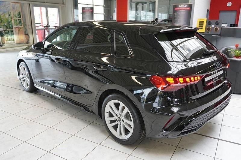 Neu Audi A3 S-Line 150 PS (110 kW) 2026 Schwarz Limousine