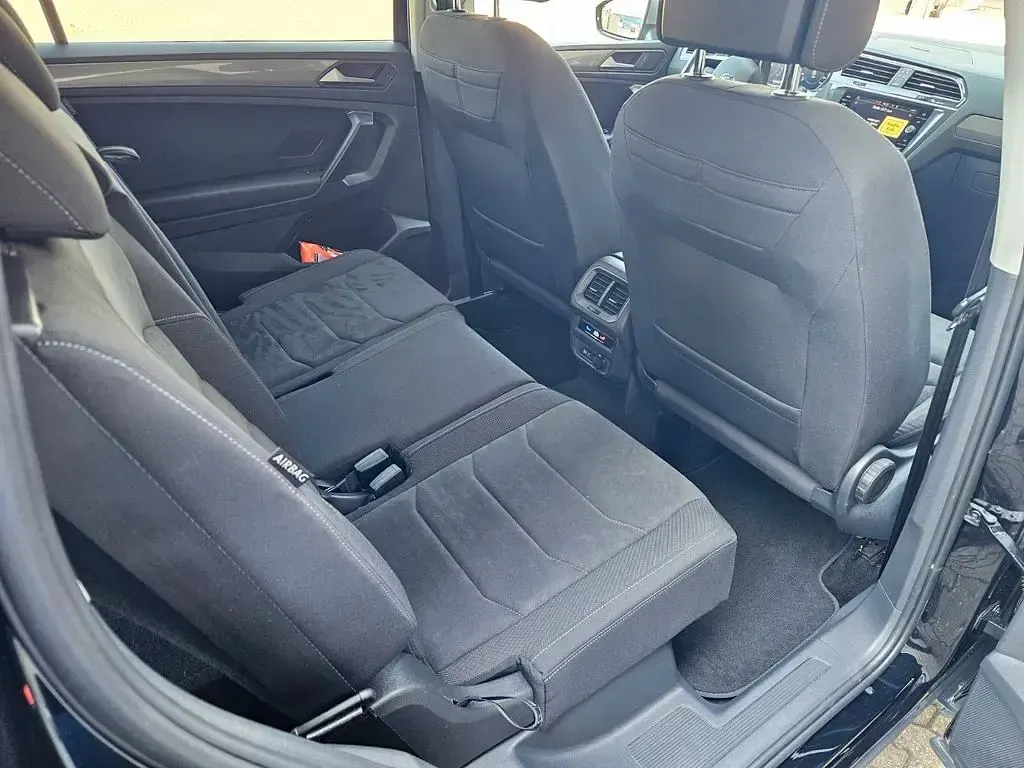 Gebraucht VW Tiguan Allspace Life 150 PS (110 kW) 2024 Schwarz SUV